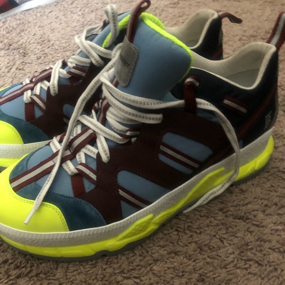 Burberry Men’s Union Square - Picture 2 of 7